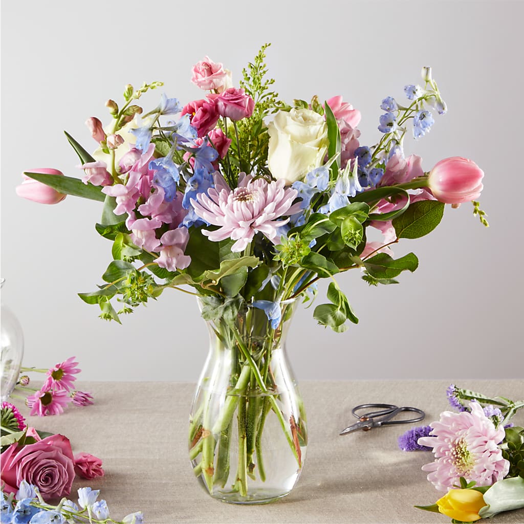 Pastel Tradition - A Florist Original – L & M FLOWER SHOP, Canonsburg PA