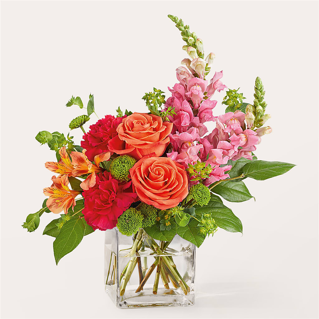 Cosmopolitan Bouquet – L & M FLOWER SHOP, Canonsburg PA
