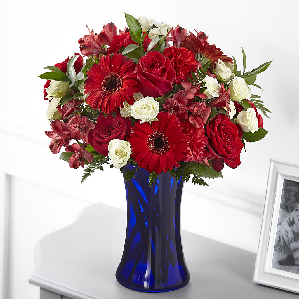 Hearts Embrace Bouquet – L & M FLOWER SHOP, Canonsburg PA