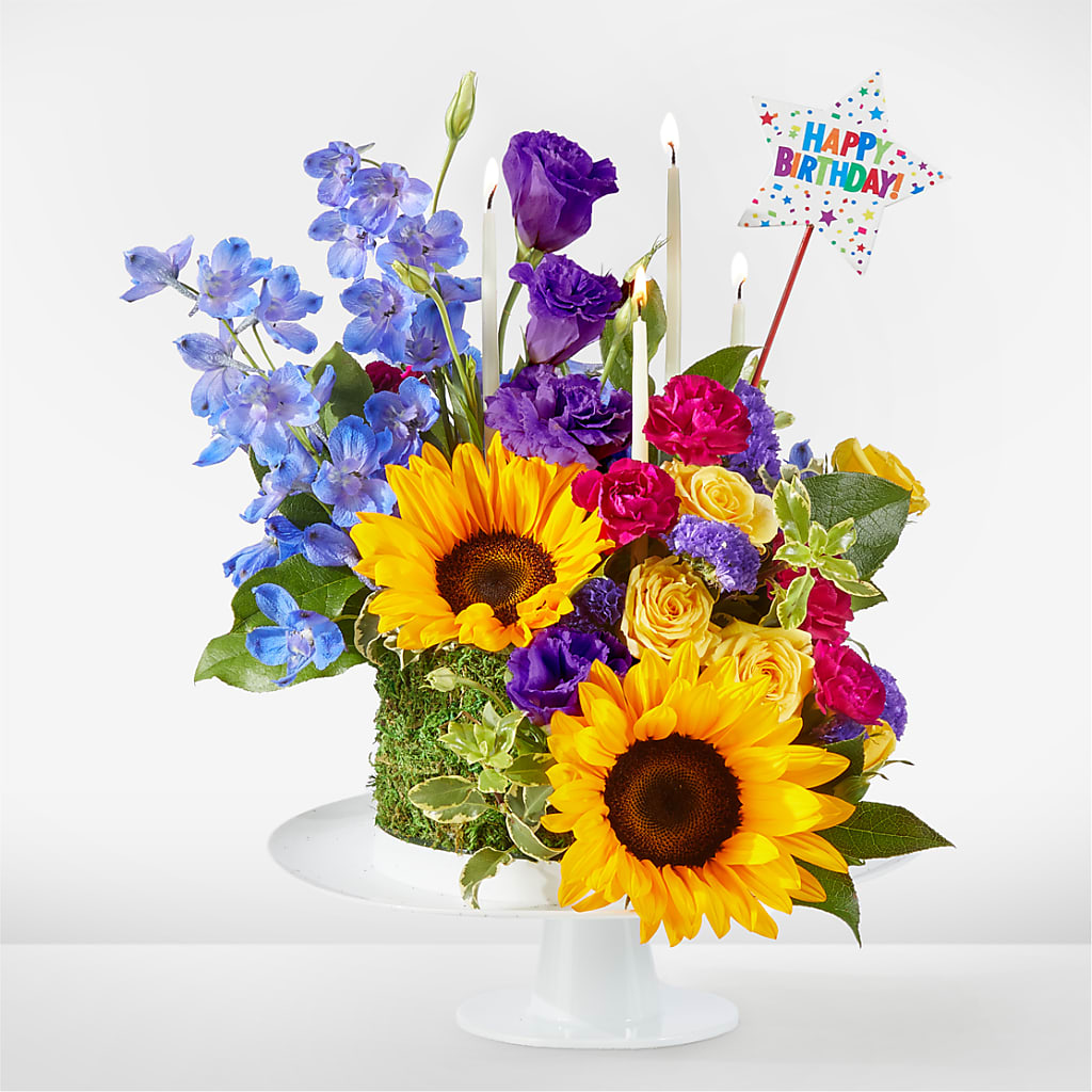 Star of the Day Floral Cake – L & M FLOWER SHOP, Canonsburg PA