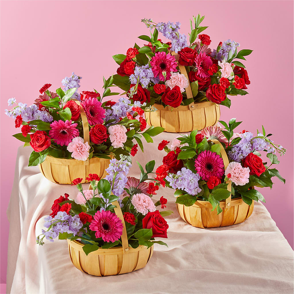 Pink Picnic Basket – L & M FLOWER SHOP, Canonsburg PA