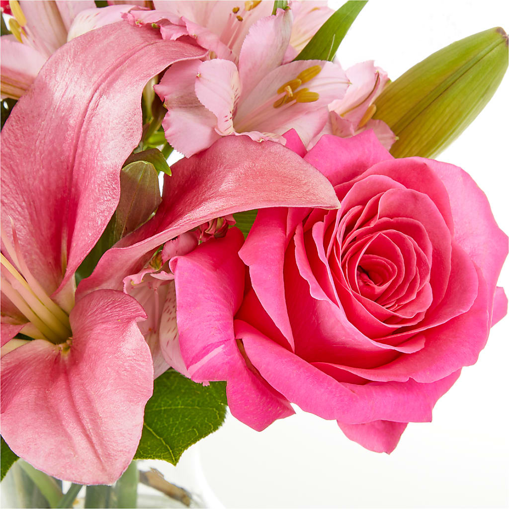 Lots of Love Bouquet – L & M FLOWER SHOP, Canonsburg PA