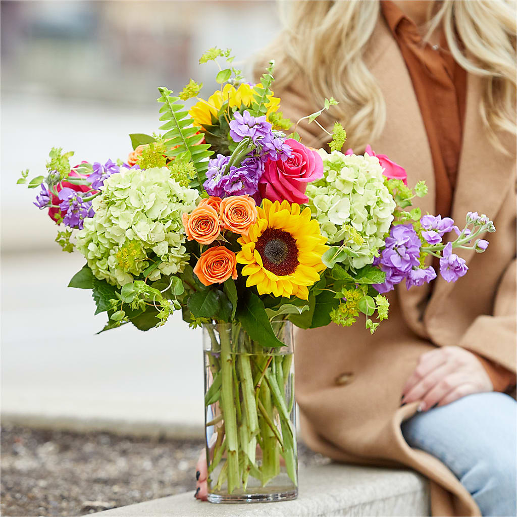 Vibrant Greetings Bouquet – L & M FLOWER SHOP, Canonsburg PA